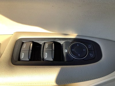 2017 Cadillac XT5 Standard