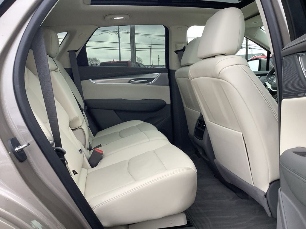 2023 Cadillac XT5 FWD Premium Luxury