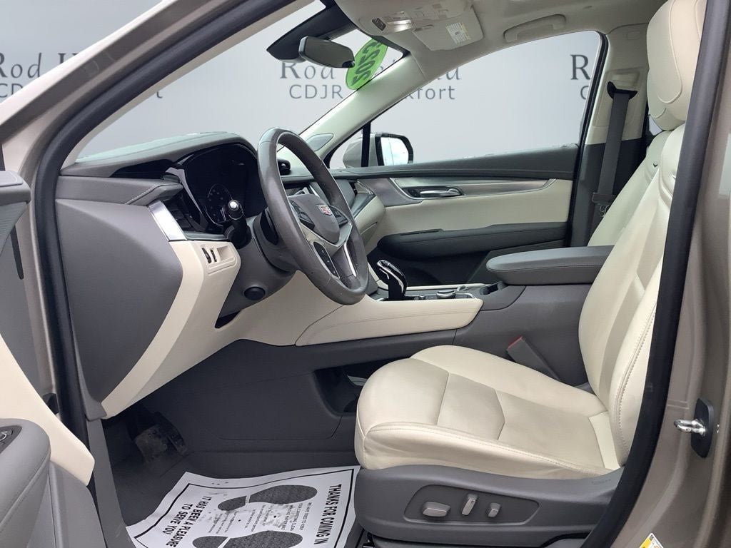 2023 Cadillac XT5 FWD Premium Luxury