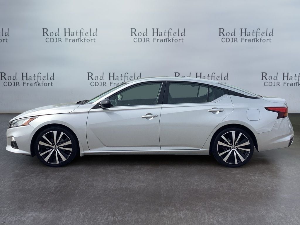 2022 Nissan Altima SR FWD