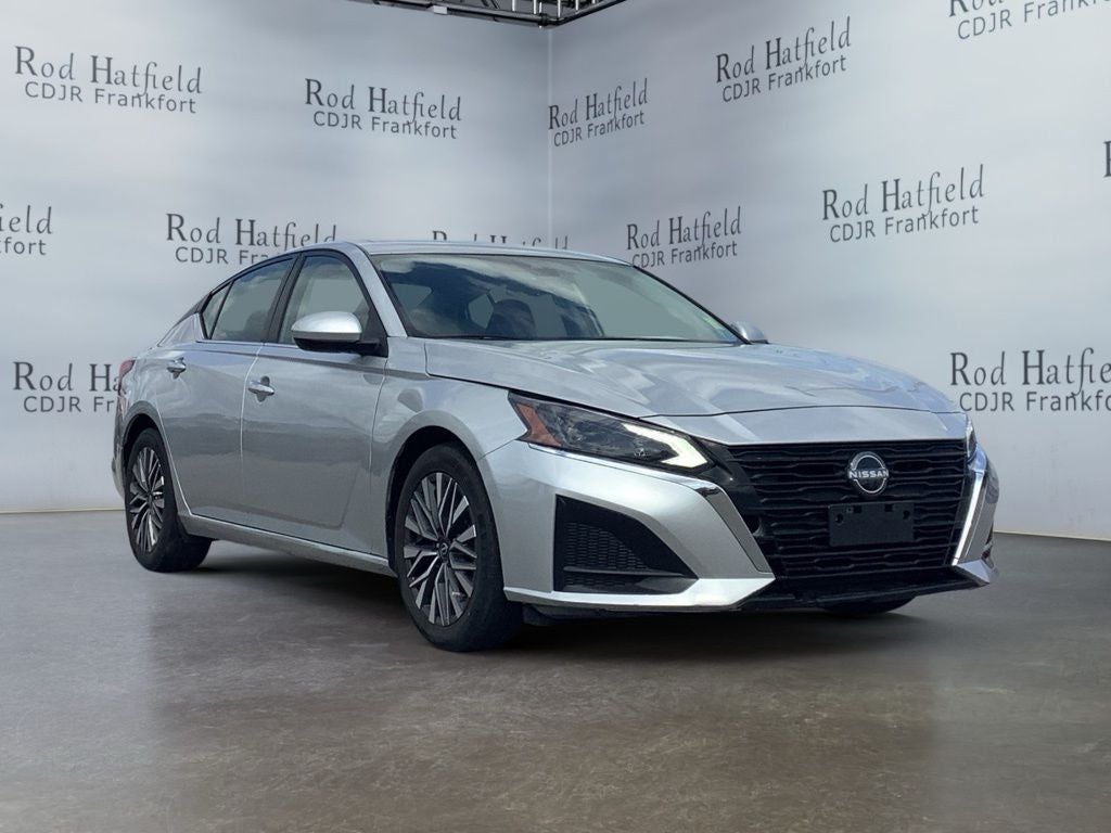 2023 Nissan Altima SV FWD