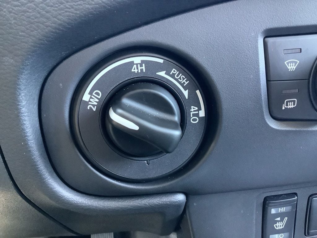 2024 Nissan Frontier Crew Cab SV 4x4