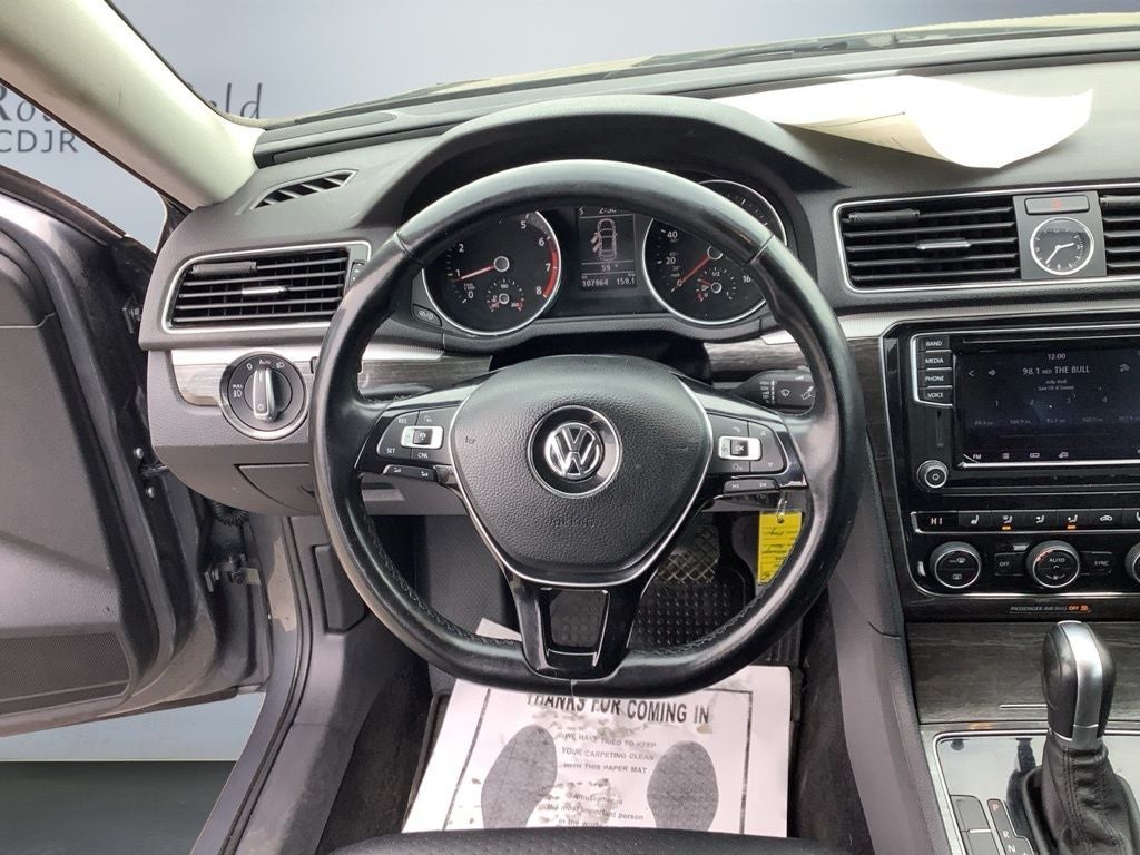 2016 Volkswagen Passat 1.8T SE