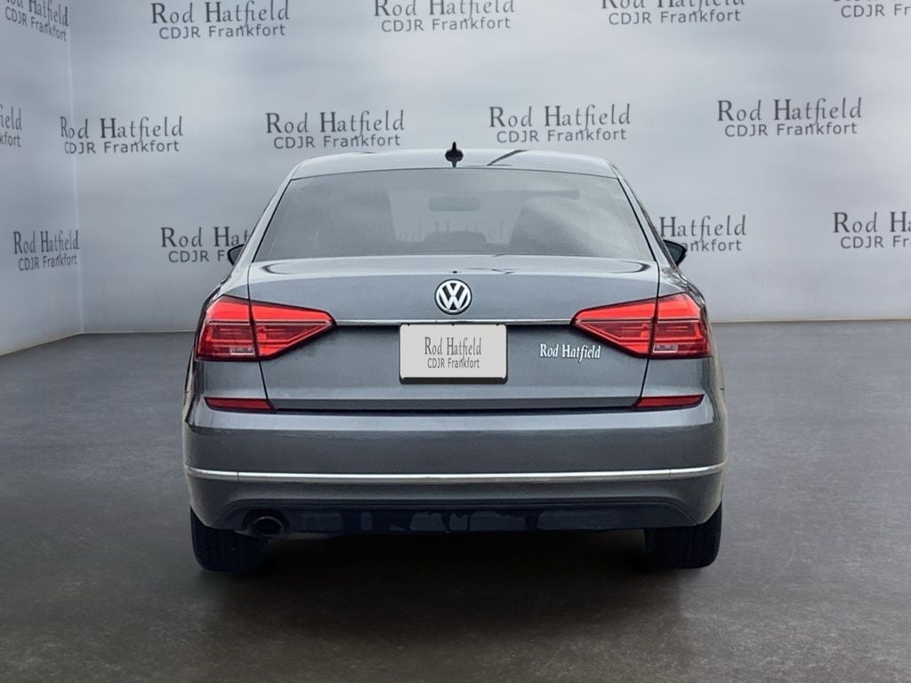 2016 Volkswagen Passat 1.8T SE