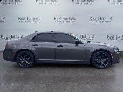 2023 Chrysler 300 Touring