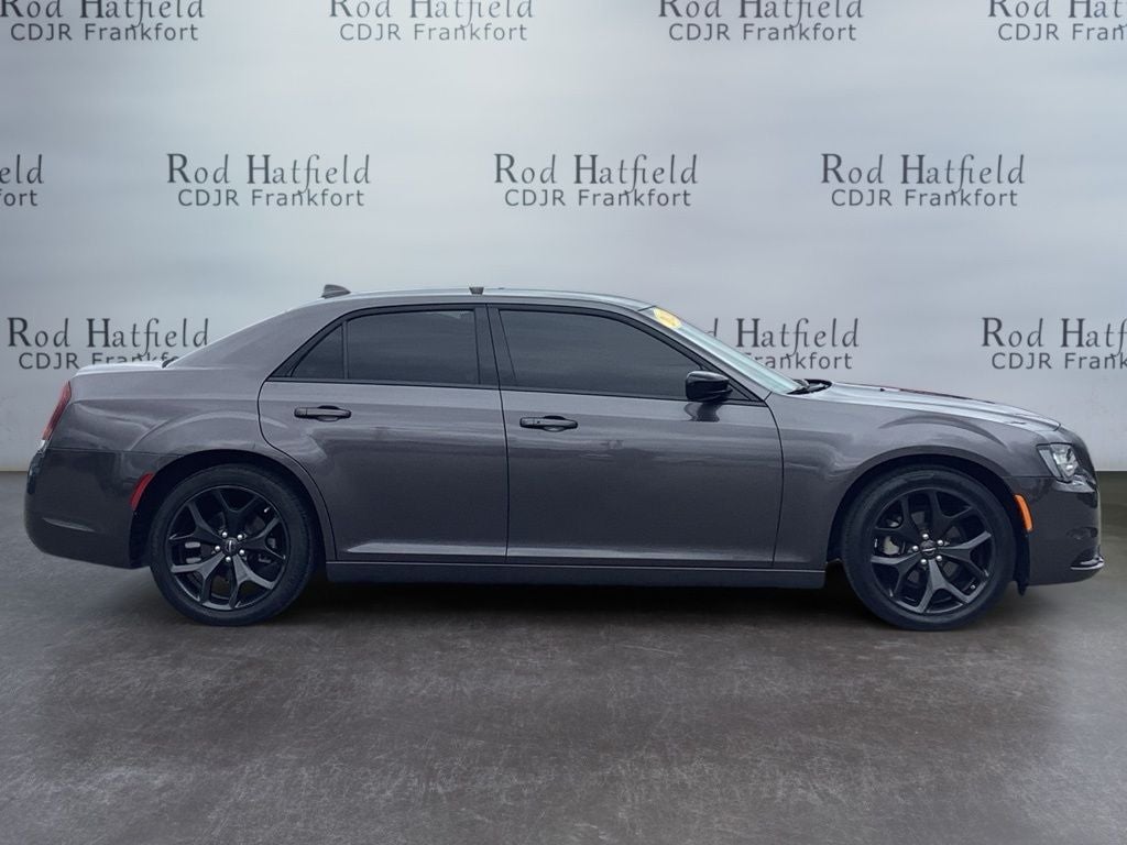 2023 Chrysler 300 Touring