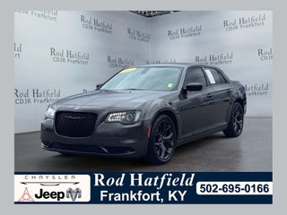 2023 Chrysler 300 Touring