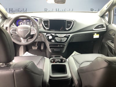 2026 Chrysler Voyager VOYAGER LX