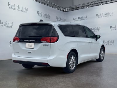 2026 Chrysler Voyager VOYAGER LX