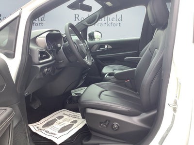 2026 Chrysler Voyager VOYAGER LX