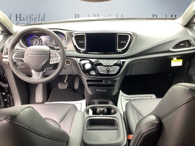 2027 Chrysler Pacifica PACIFICA SELECT AWD