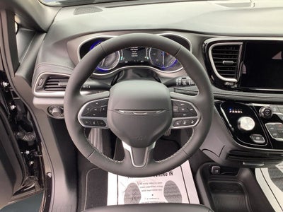 2027 Chrysler Pacifica PACIFICA SELECT AWD