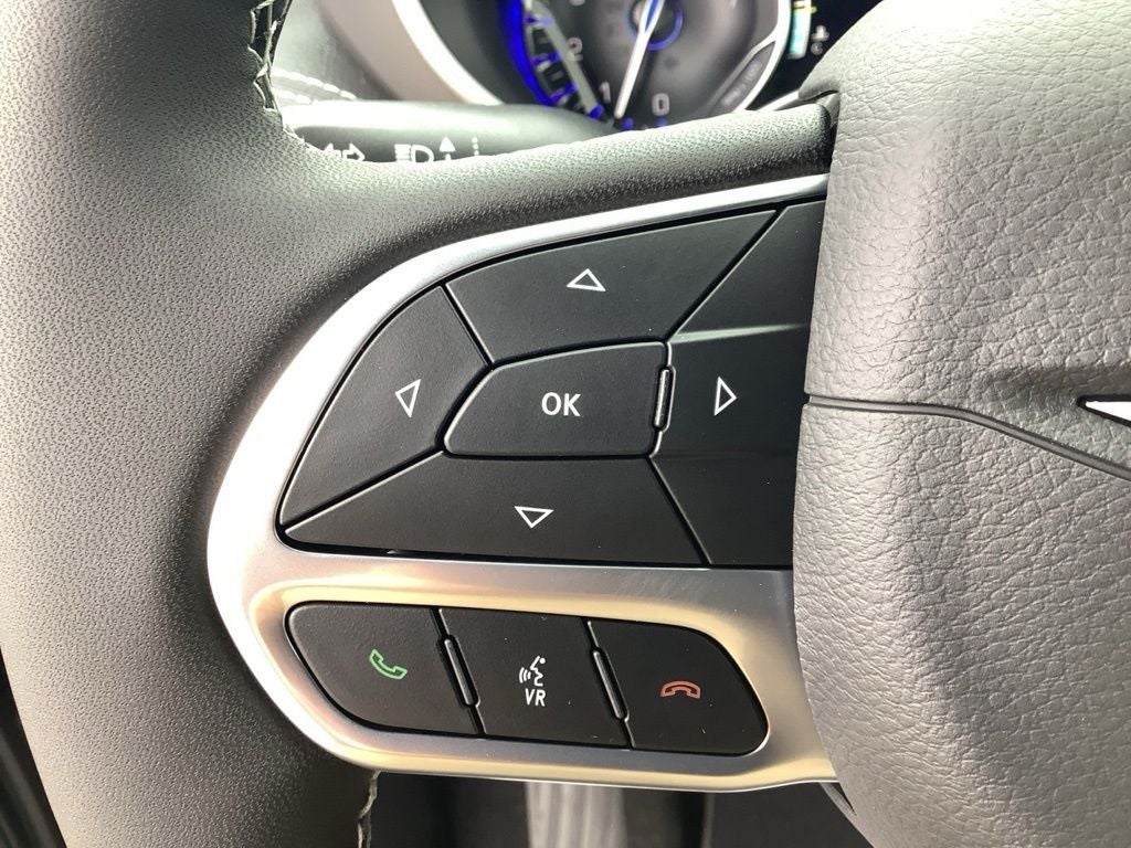 2027 Chrysler Pacifica PACIFICA SELECT AWD