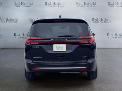 2027 Chrysler Pacifica PACIFICA SELECT AWD