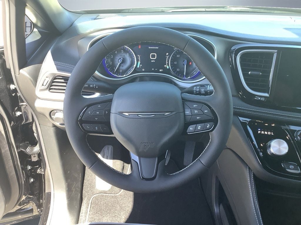 2027 Chrysler Pacifica PACIFICA LIMITED AWD