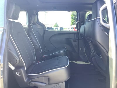 2027 Chrysler Pacifica PACIFICA LIMITED AWD
