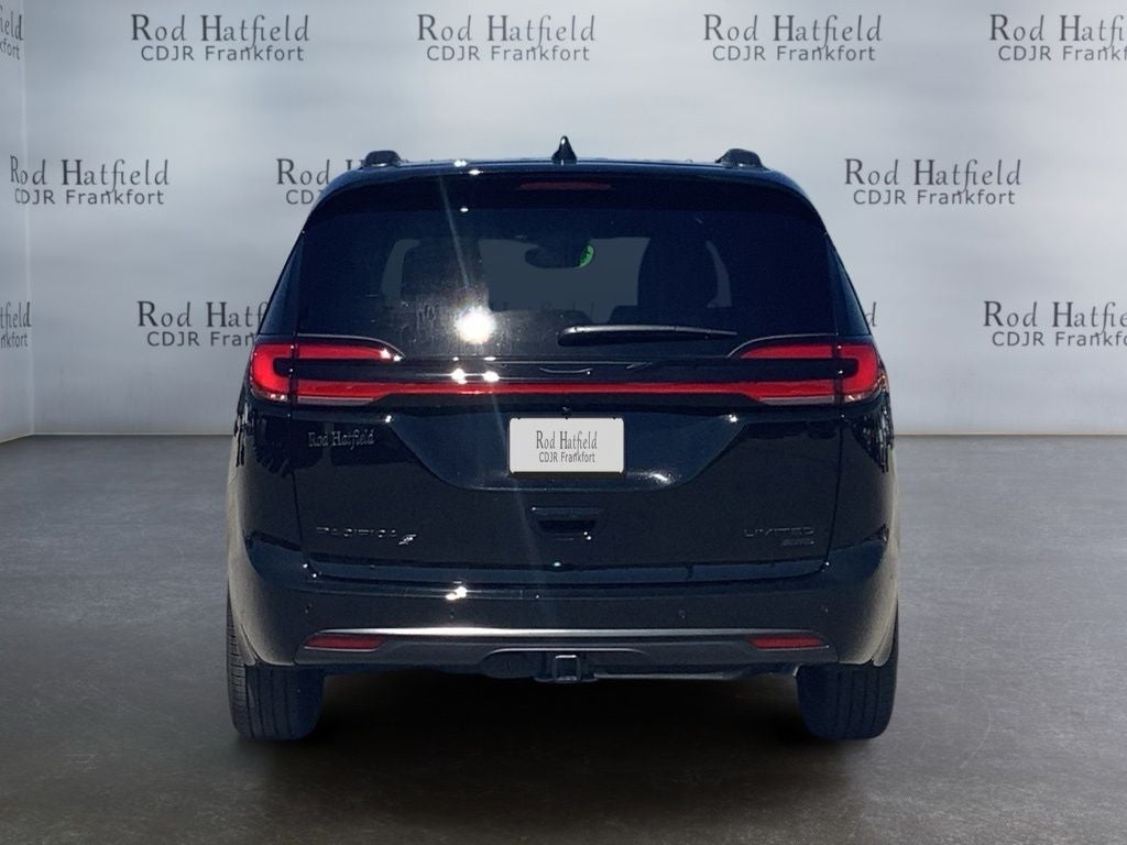 2027 Chrysler Pacifica PACIFICA LIMITED AWD