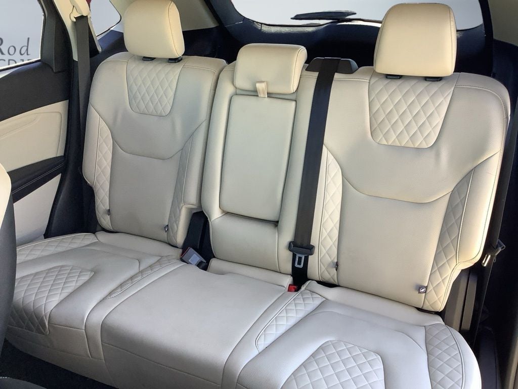 2023 Ford Edge Titanium