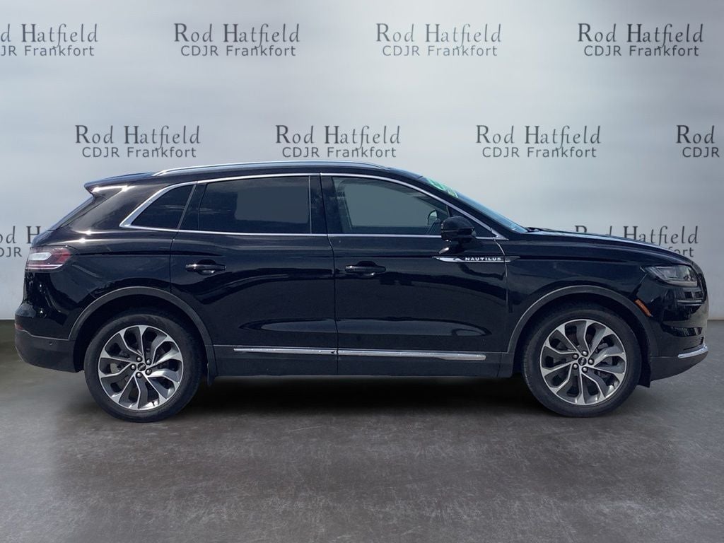 2022 Lincoln Nautilus Reserve