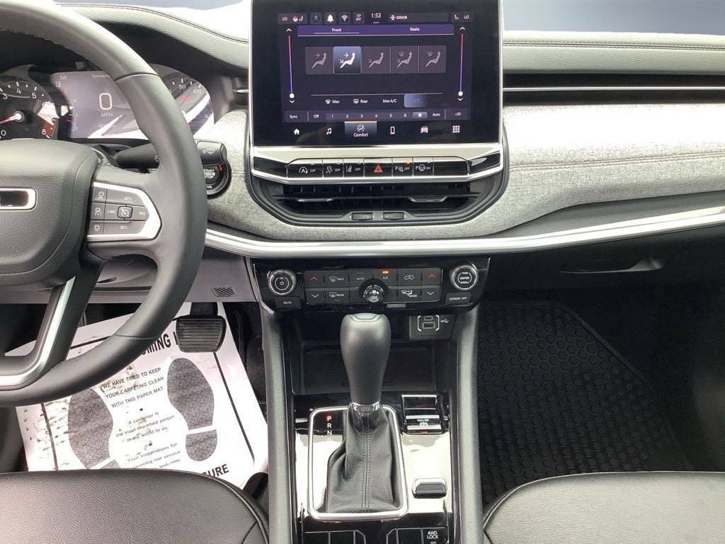 2024 Jeep Compass Latitude Lux