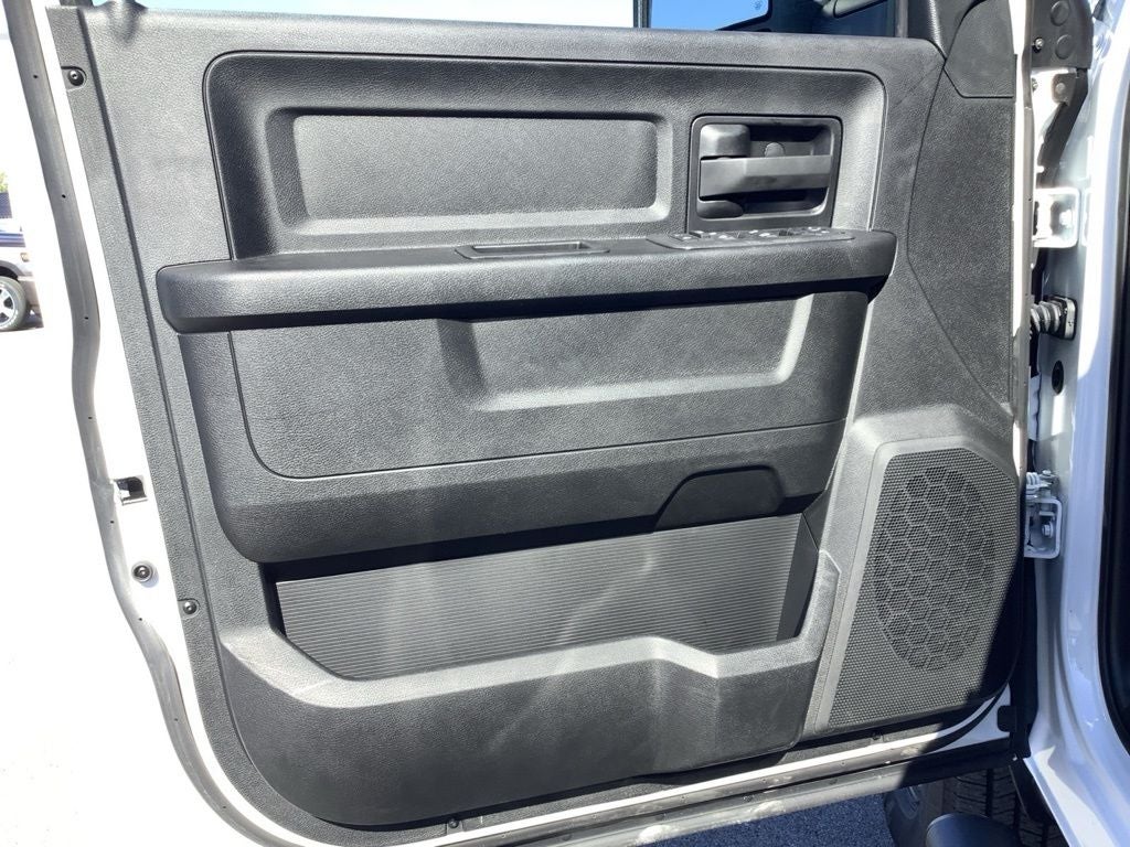 2026 RAM Ram 3500 RAM 3500 TRADESMAN CREW CAB 4X4 6'4' BOX