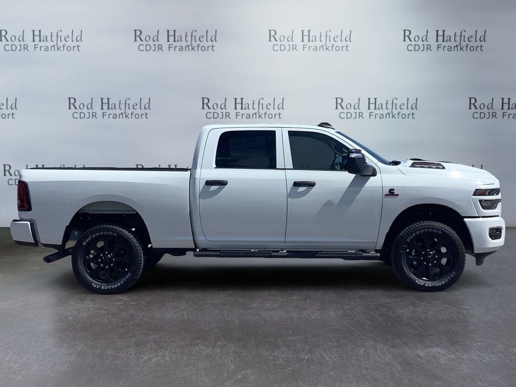 2026 RAM Ram 2500 RAM 2500 BLACK EXPRESS CREW CAB 4X4 6'4' BOX
