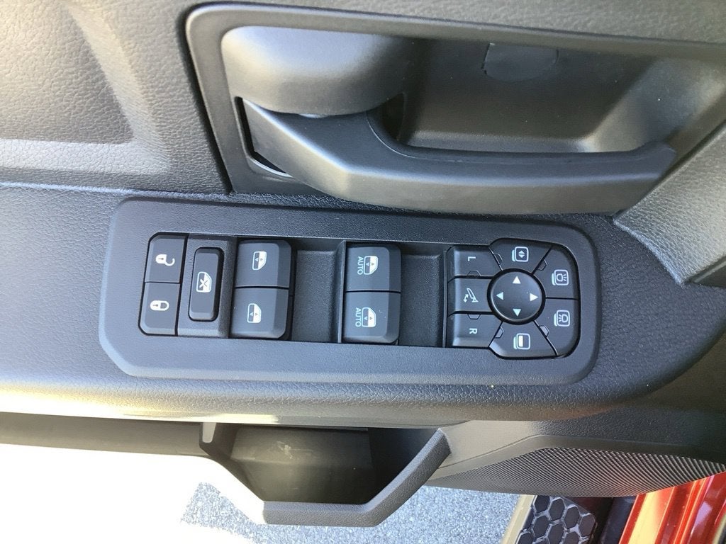 2027 RAM Ram 2500 RAM 2500 BLACK EXPRESS CREW CAB 4X4 6'4' BOX