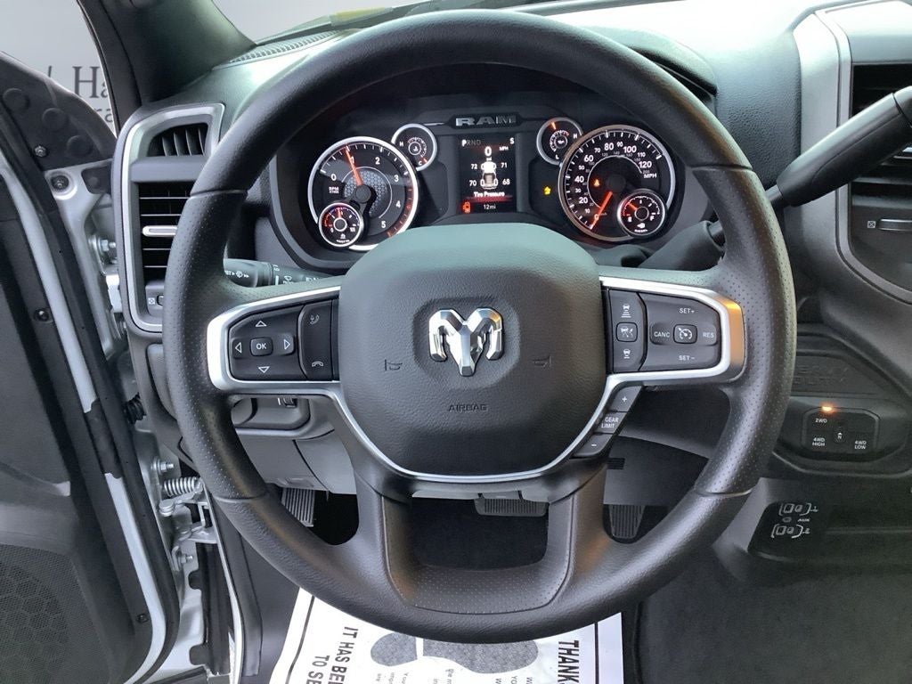 2026 RAM Ram 2500 RAM 2500 BLACK EXPRESS CREW CAB 4X4 6'4' BOX