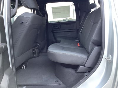 2026 RAM Ram 2500 RAM 2500 BLACK EXPRESS CREW CAB 4X4 6'4' BOX