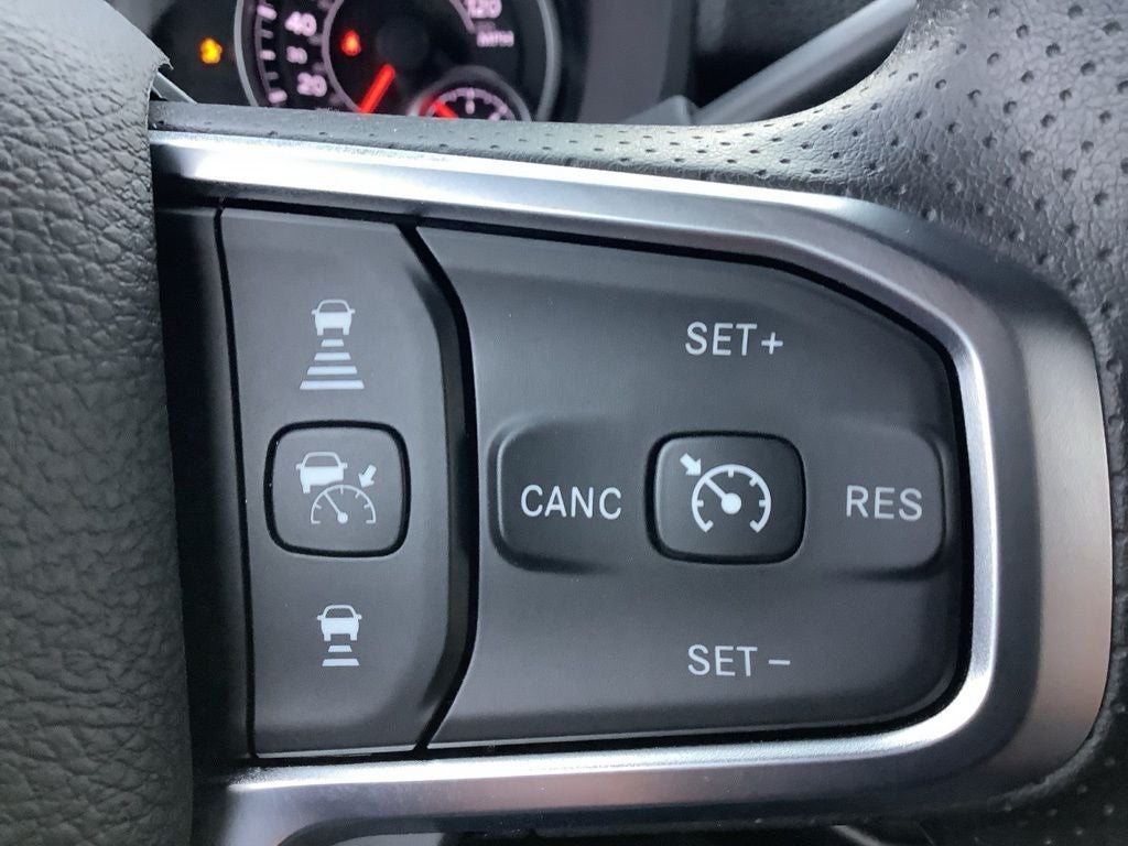 2026 RAM Ram 2500 RAM 2500 BLACK EXPRESS CREW CAB 4X4 6'4' BOX