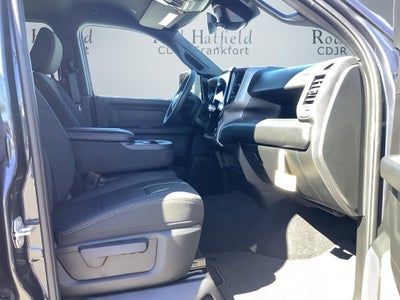 2027 RAM Ram 2500 RAM 2500 BLACK EXPRESS CREW CAB 4X4 6'4' BOX