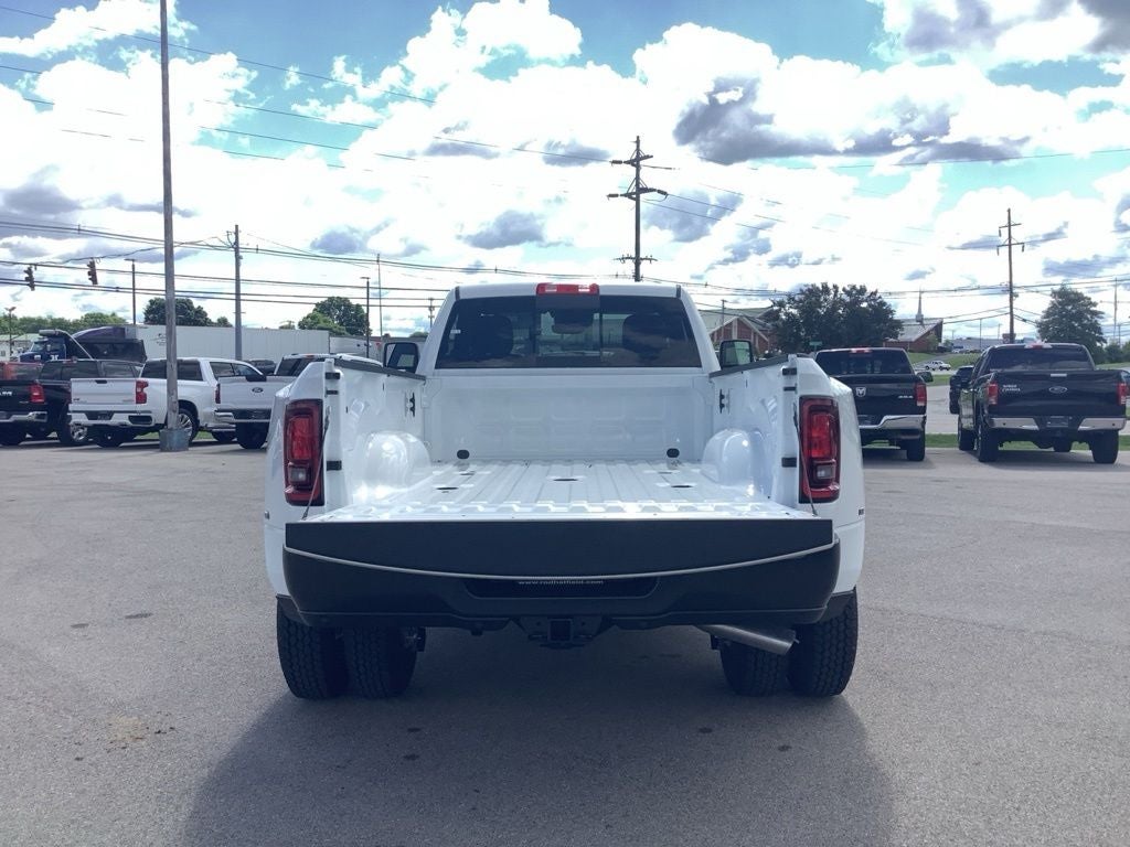 2026 RAM Ram 3500 RAM 3500 TRADESMAN REGULAR CAB 4X4 8' BOX