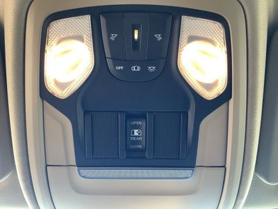 2019 RAM 2500 Tradesman Crew Cab 4x4 6'4' Box