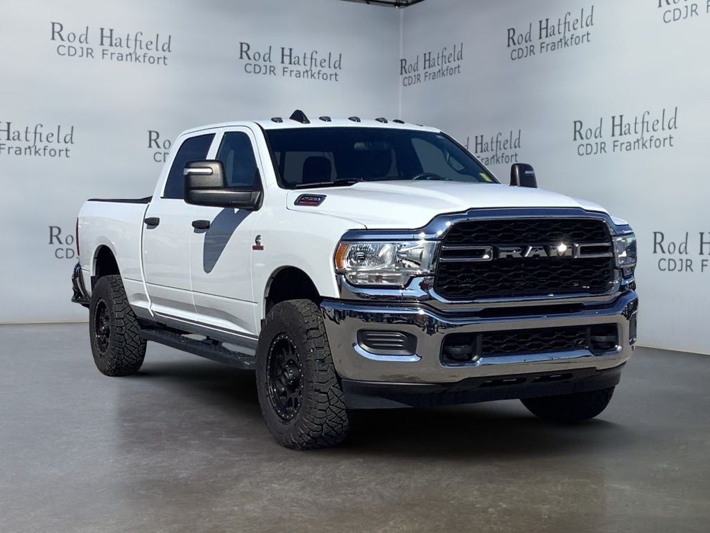 2024 RAM 2500 Tradesman Crew Cab 4x4 6'4' Box