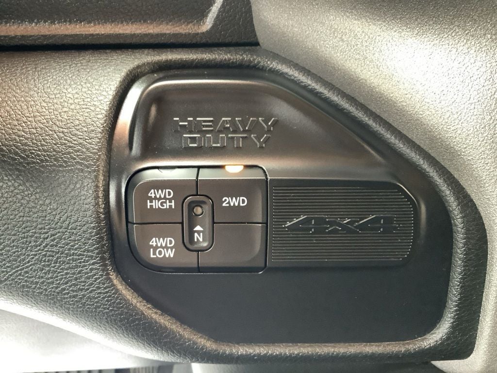 2020 RAM 2500 Tradesman Crew Cab 4x4 6'4' Box