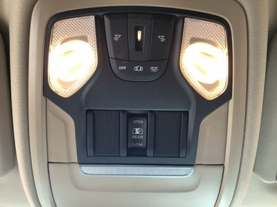 2020 RAM 2500 Tradesman Crew Cab 4x4 6'4' Box