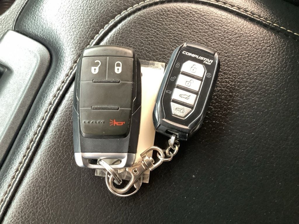 2020 RAM 2500 Tradesman Crew Cab 4x4 6'4' Box