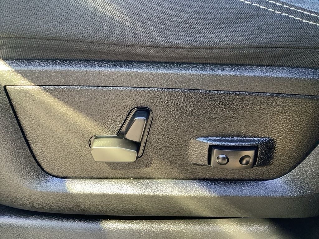 2022 RAM 2500 Big Horn Crew Cab 4x4 6'4' Box