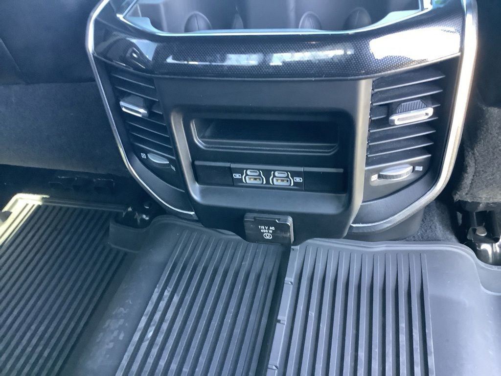 2023 RAM 2500 Laramie Crew Cab 4x4 6'4' Box