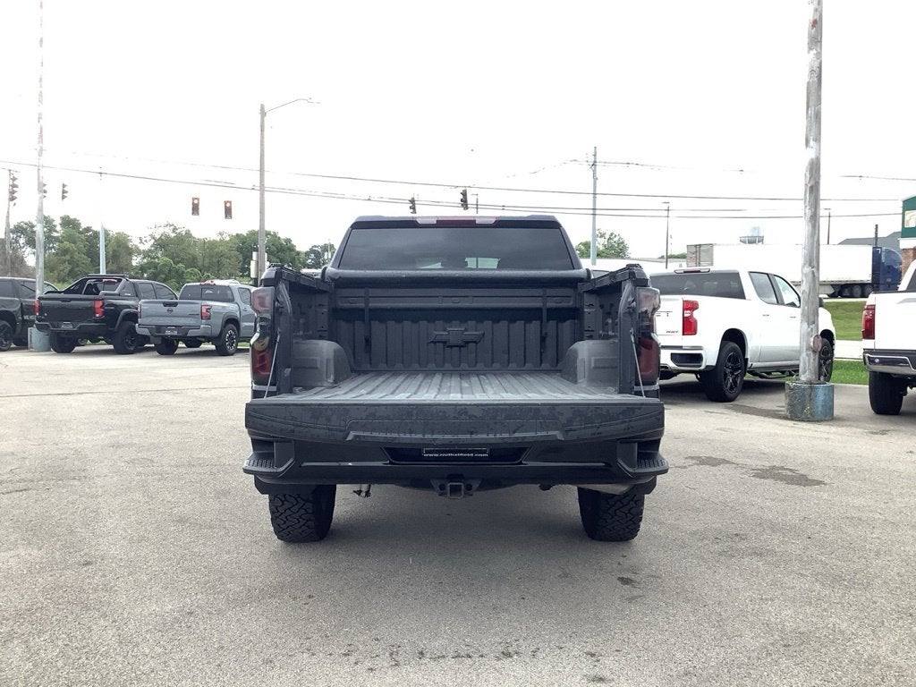 2024 Chevrolet Silverado 1500 4WD Crew Cab Short Bed Custom Trail Boss