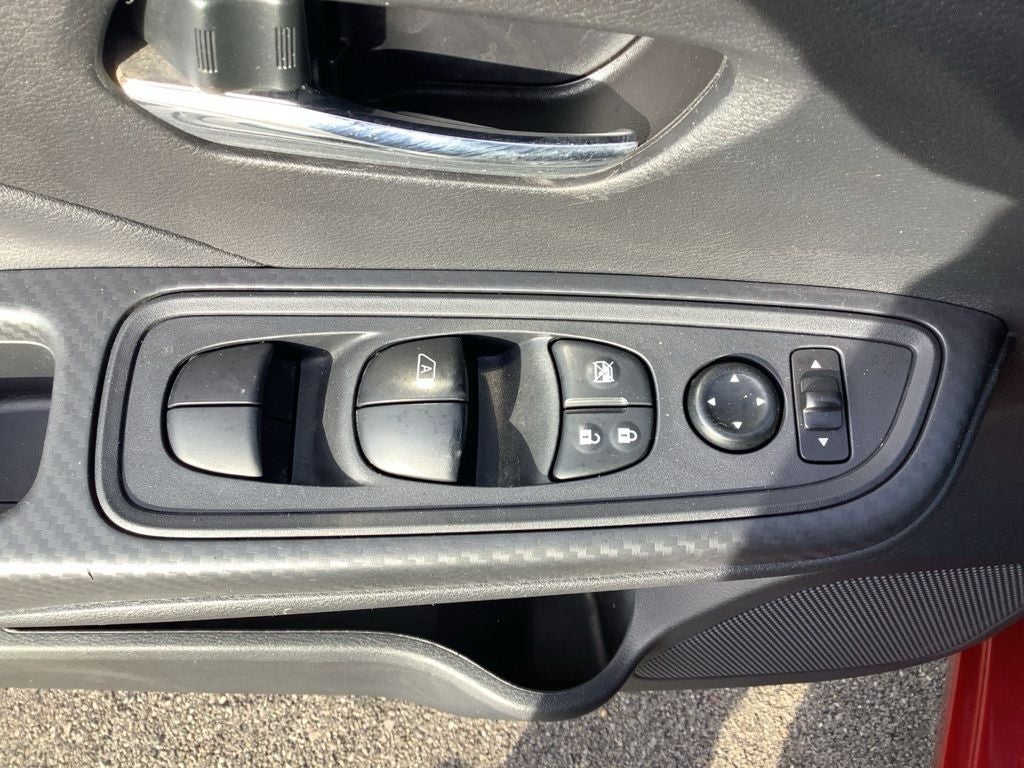 2024 Nissan Versa 1.6 SV