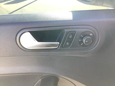 2019 Volkswagen Beetle 2.0T S