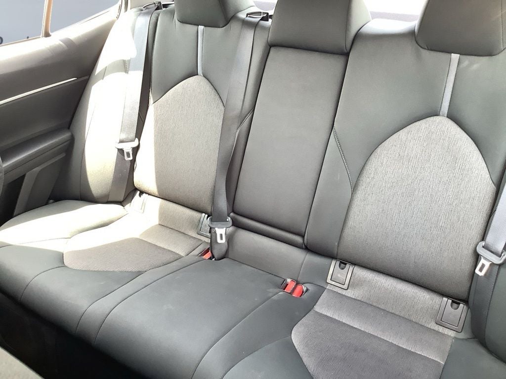 2022 Toyota Camry LE Hybrid