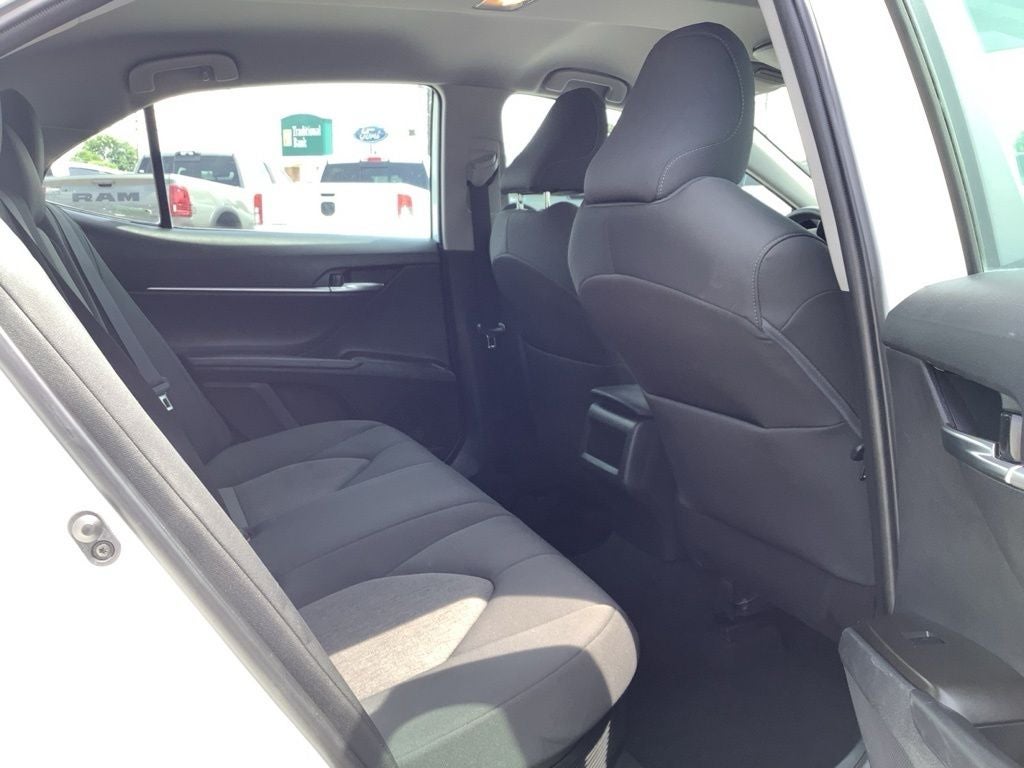 2022 Toyota Camry LE Hybrid