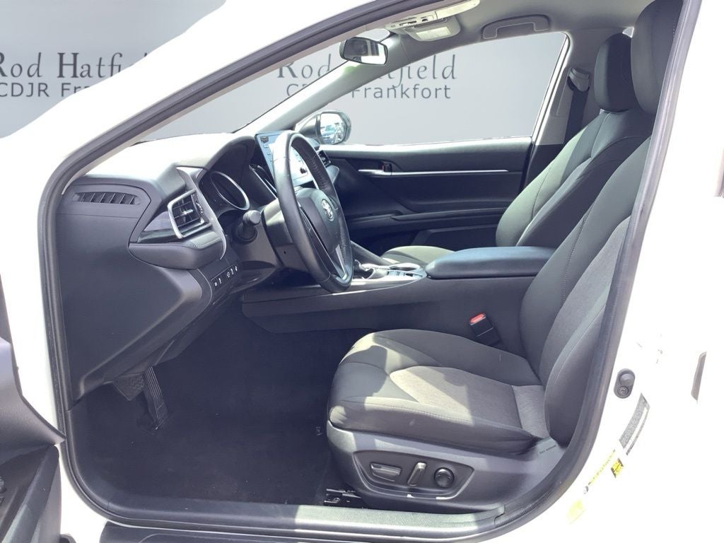 2022 Toyota Camry LE Hybrid