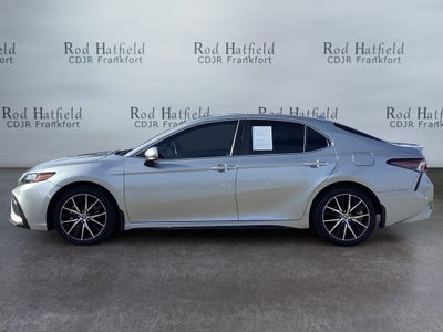 2022 Toyota Camry SE