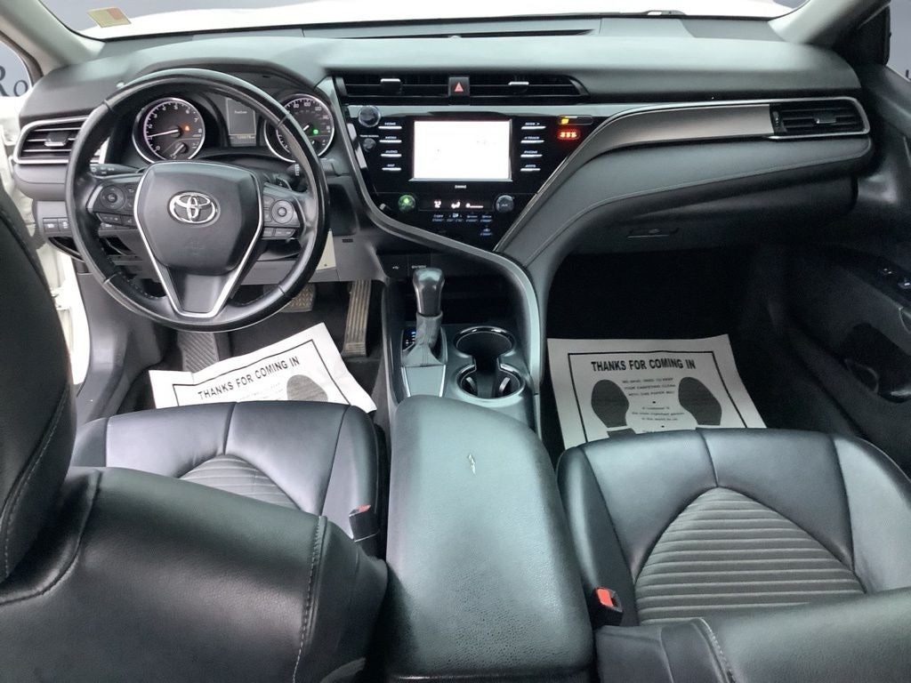 2020 Toyota Camry SE