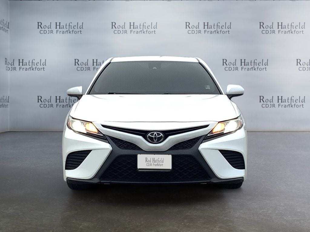 2020 Toyota Camry SE