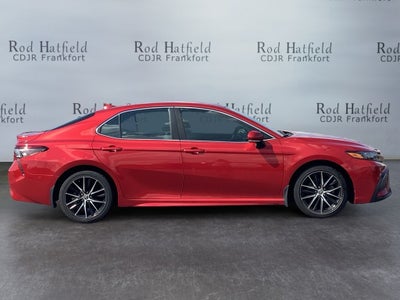2022 Toyota Camry SE