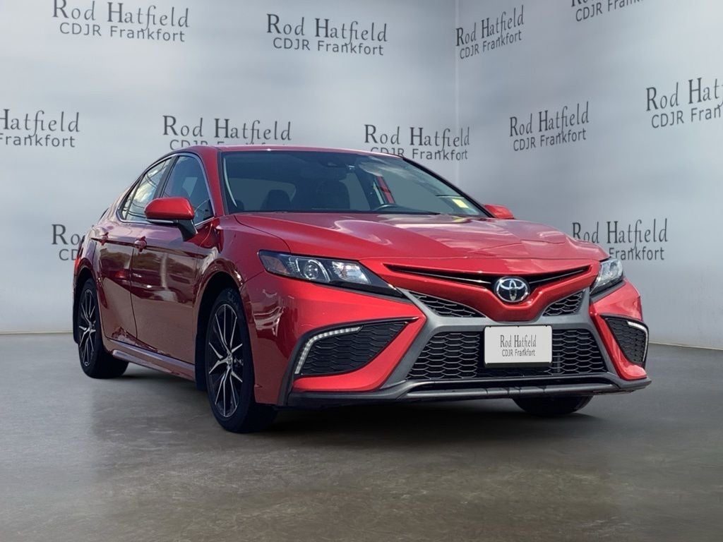 2022 Toyota Camry SE